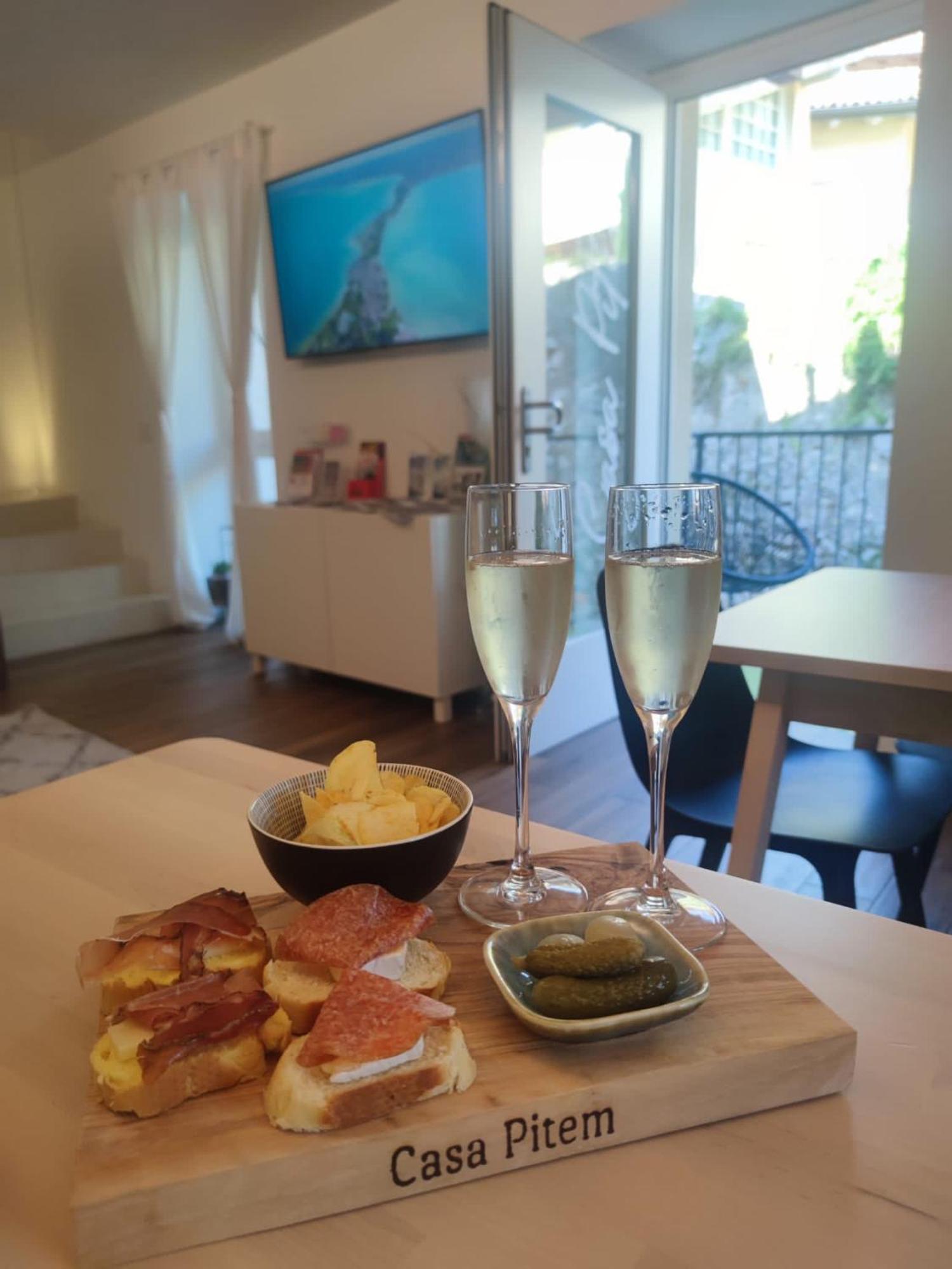 Casa Pitem Bed & Breakfast Torbole Sul Garda Bagian luar foto