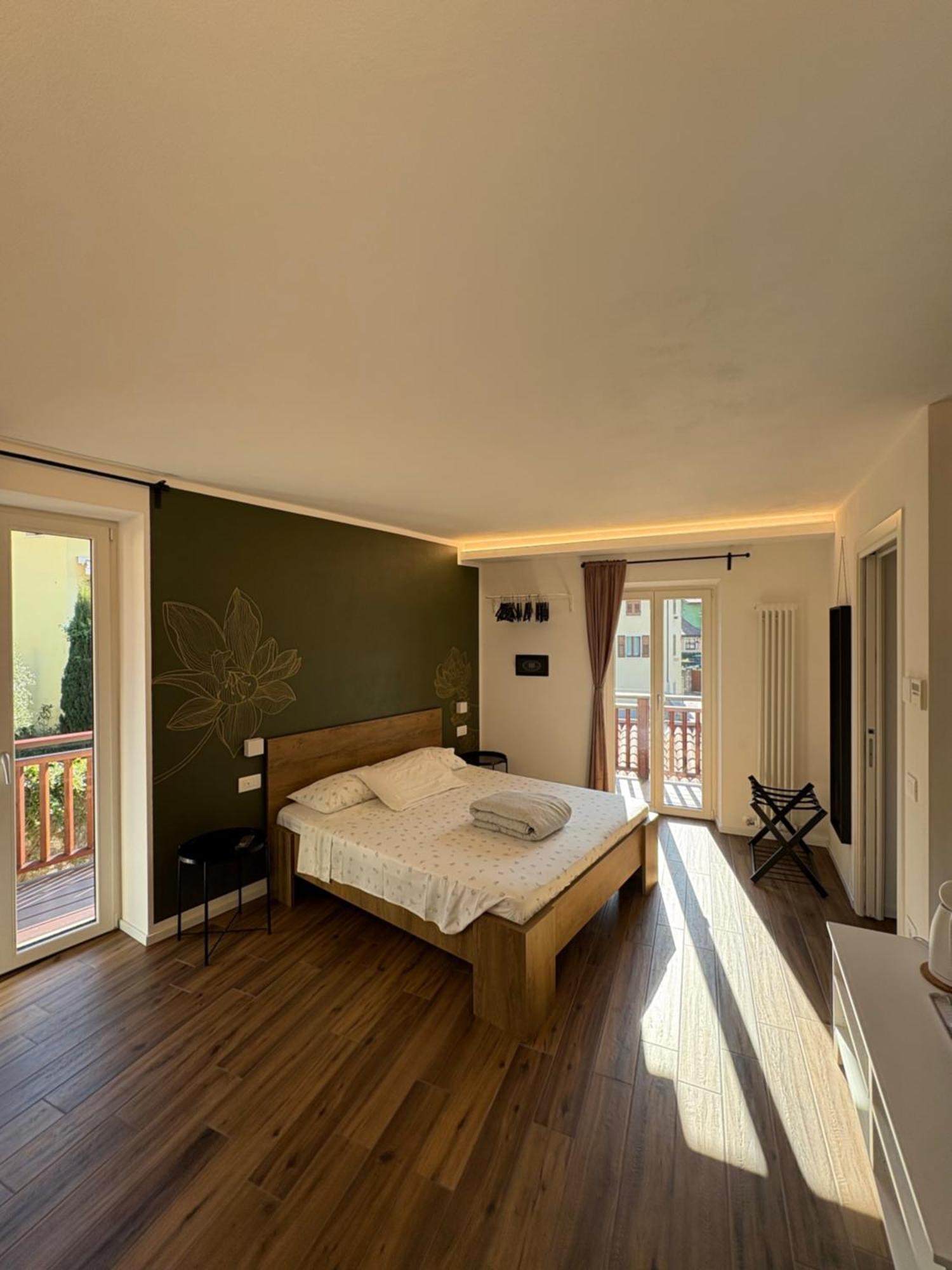 Casa Pitem Bed & Breakfast Torbole Sul Garda Ruang foto