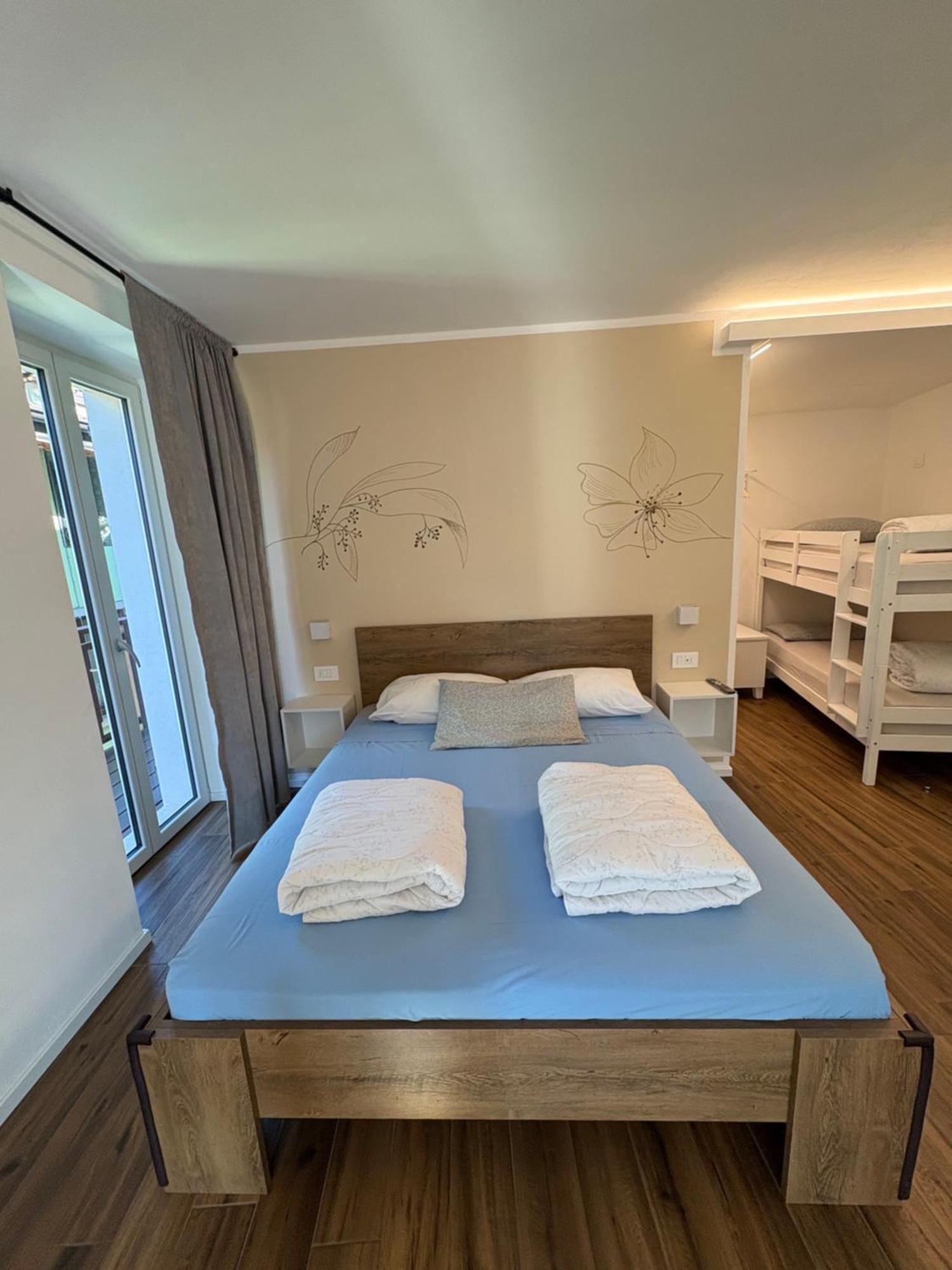 Casa Pitem Bed & Breakfast Torbole Sul Garda Ruang foto