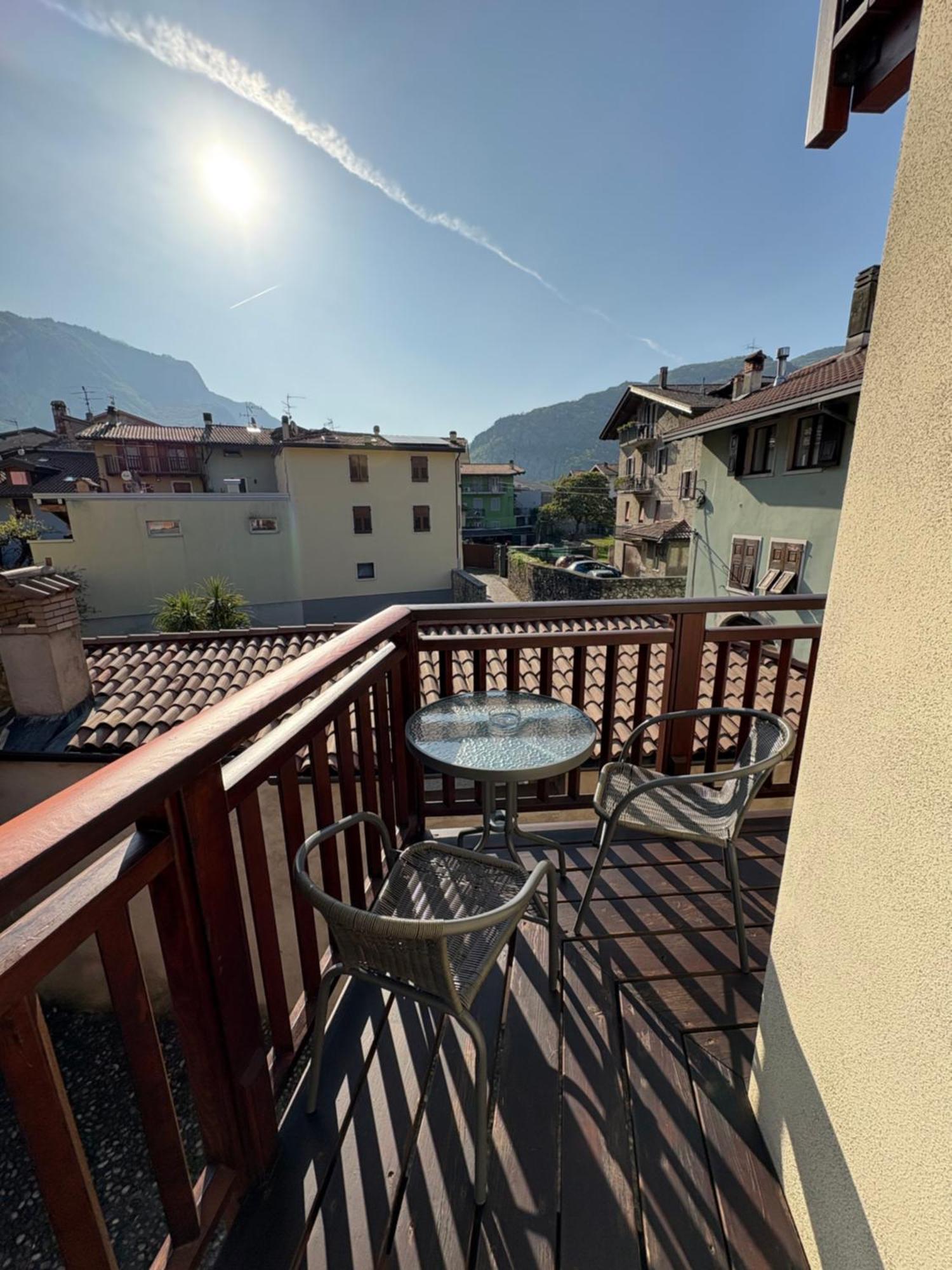Casa Pitem Bed & Breakfast Torbole Sul Garda Ruang foto